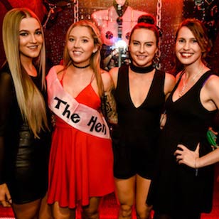 Hens party in surfers paradise on the down under nightclub tour
