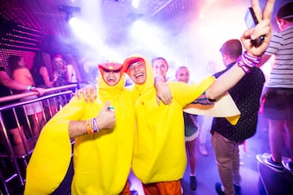 Schoolies party tour duck costumes gold coast nightclub